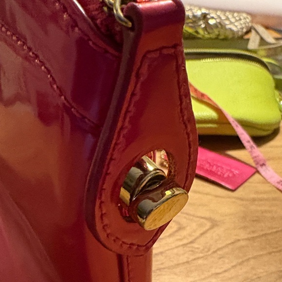 Danier Fuchsia Leather clutch - Picture 6 of 6